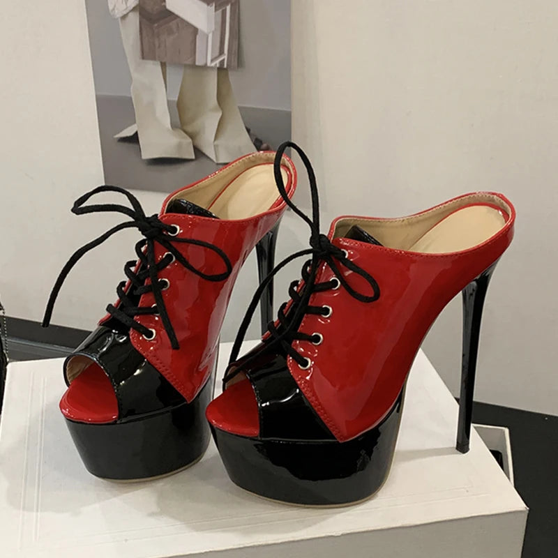 Mules donna Liyke rosse con lacci e plateau nero