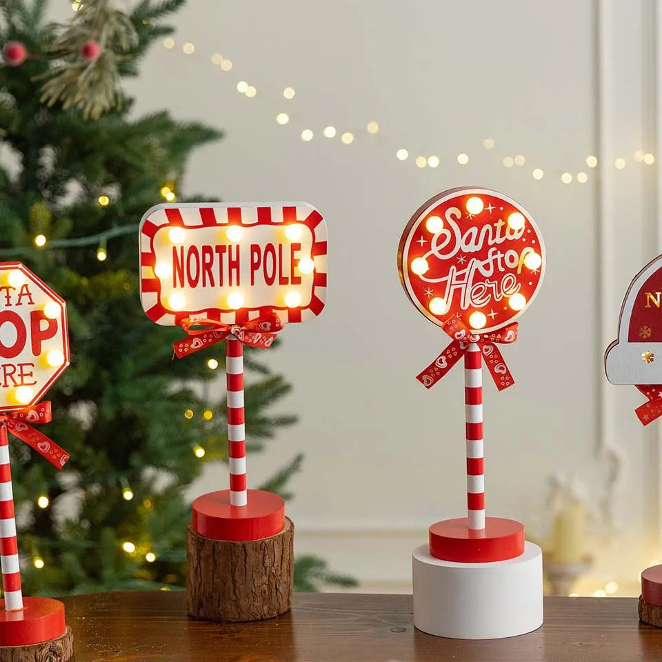Weihnachtsdekoration „Santa hält hier“ – LED-Baumspitze und Fensterleuchte in Form eines Weihnachtsmanns, Tischlampe
