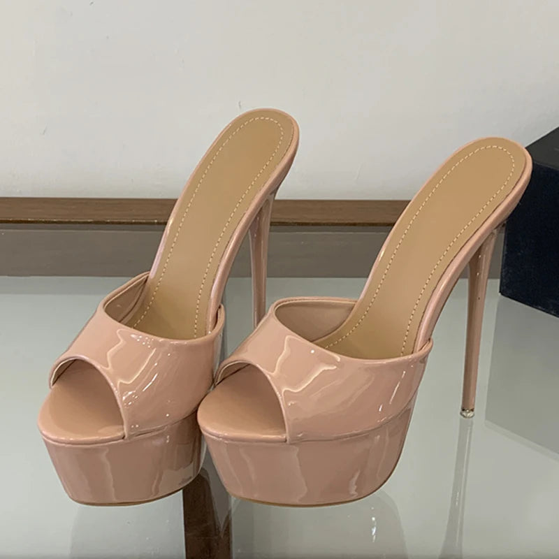 Mules donna Liyke lucide con maxi plateau e tacco