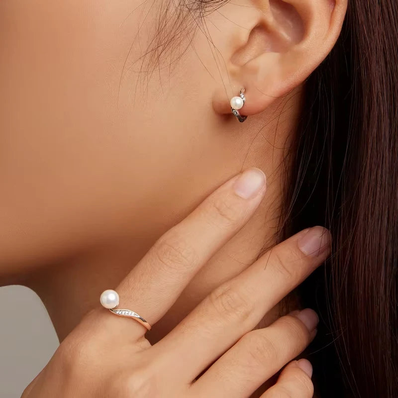 Anello con motivo geometrico