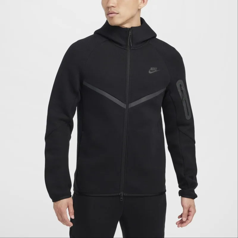Chaqueta deportiva de hombre, con capucha