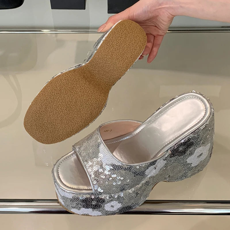 Mules donna Liyke con zeppa floreale di paillettes