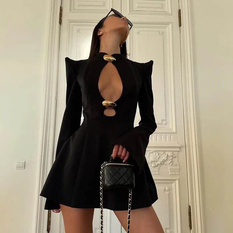 Mini abito da donna a linea A con collo alto e maniche lunghe