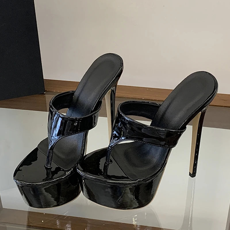 Sandali infradito donna Liyke con fascia e maxi plateau