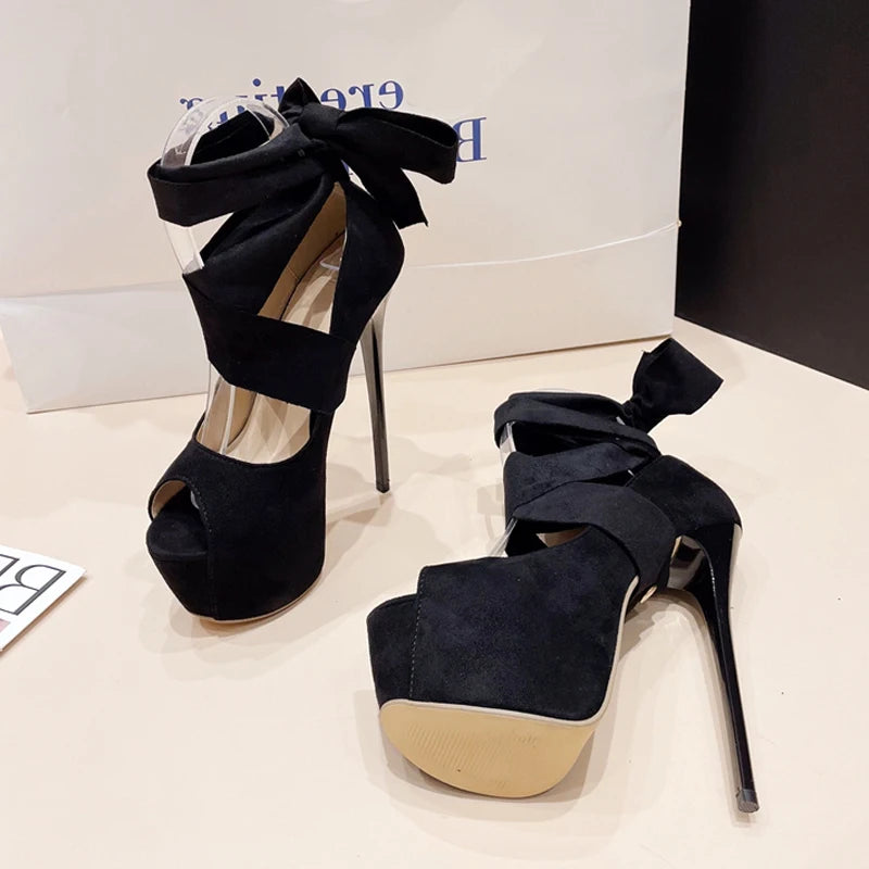 Scarpe peep toe donna Liyke nere con lacci e plateau