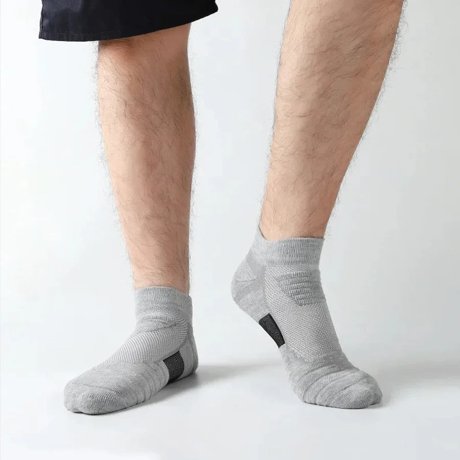 1/3 Paar rutschfeste Fußballsocken für Herren, Baumwollsocken, kurze oder lange Schaftlänge, für Fußball und Basketball, atmungsaktiv und geruchshemmend, Größe 39–45