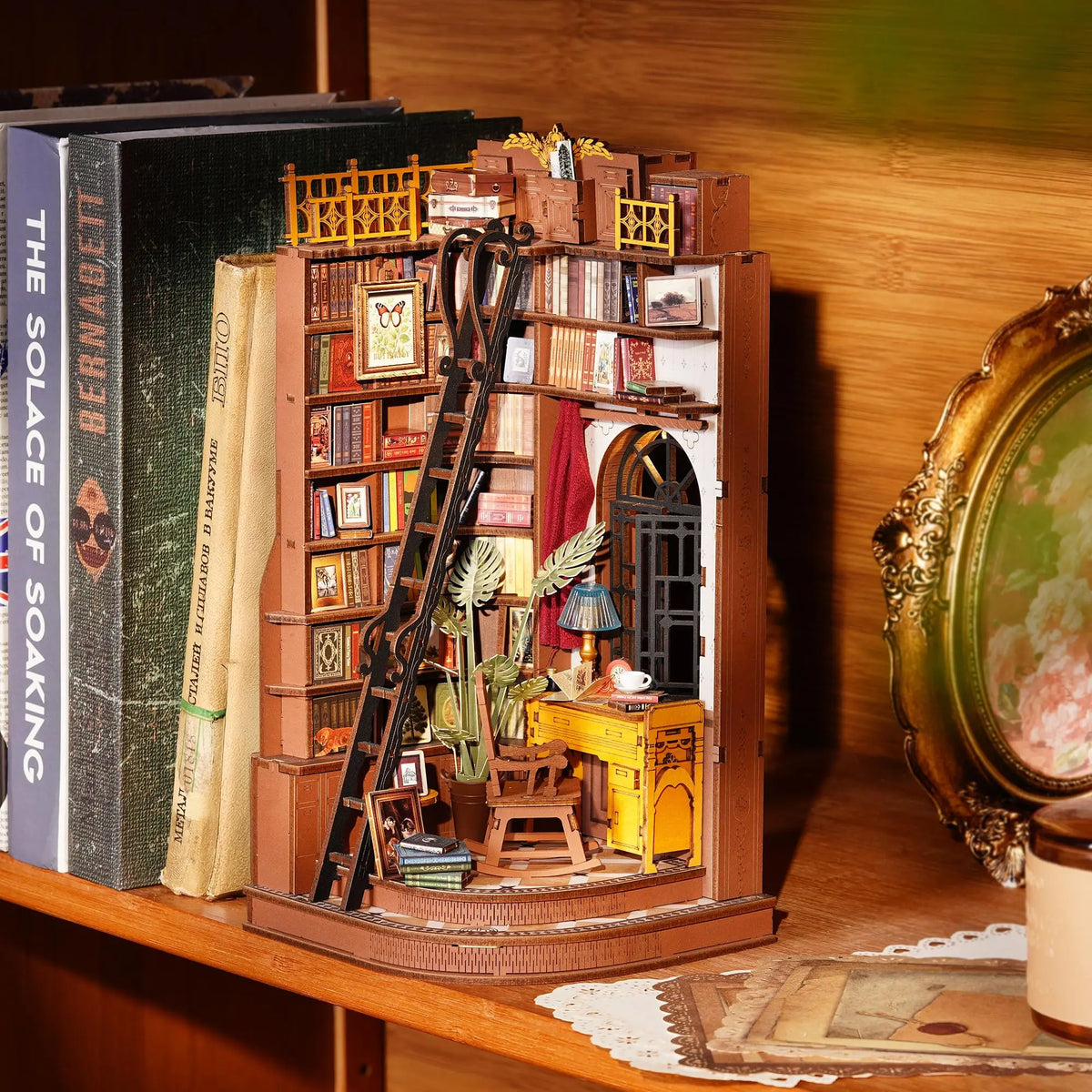 Book nook Robotime Rolife British Library da assemblare