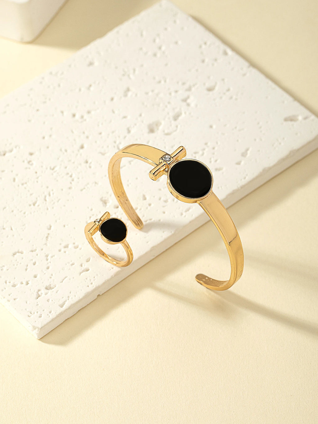 Modisches, personalisiertes, edles und luxuriöses Armband- und Ring-Set