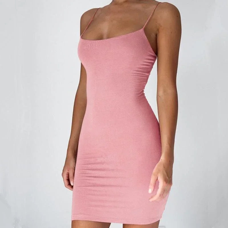 Mini abito aderente da donna con spalline sottili