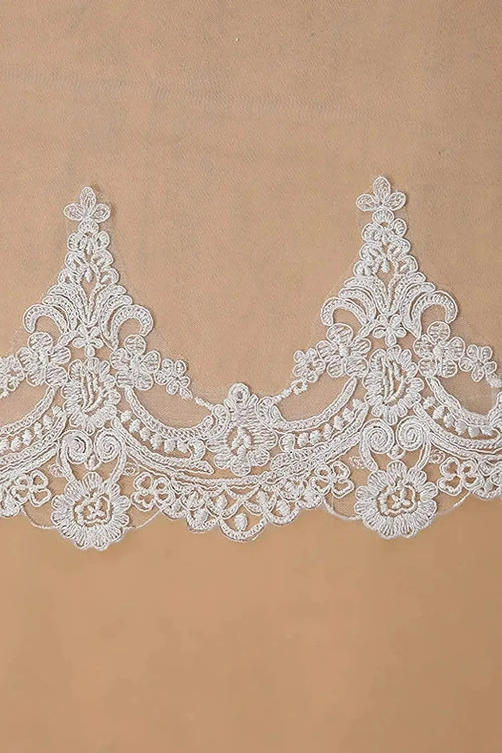 Hot Sale Elegant Flower Lace Edged Appliques Veil with Comb 1 Tier Veil 3mx1.5m Long Cathedral Length Wedding Bride Accessories