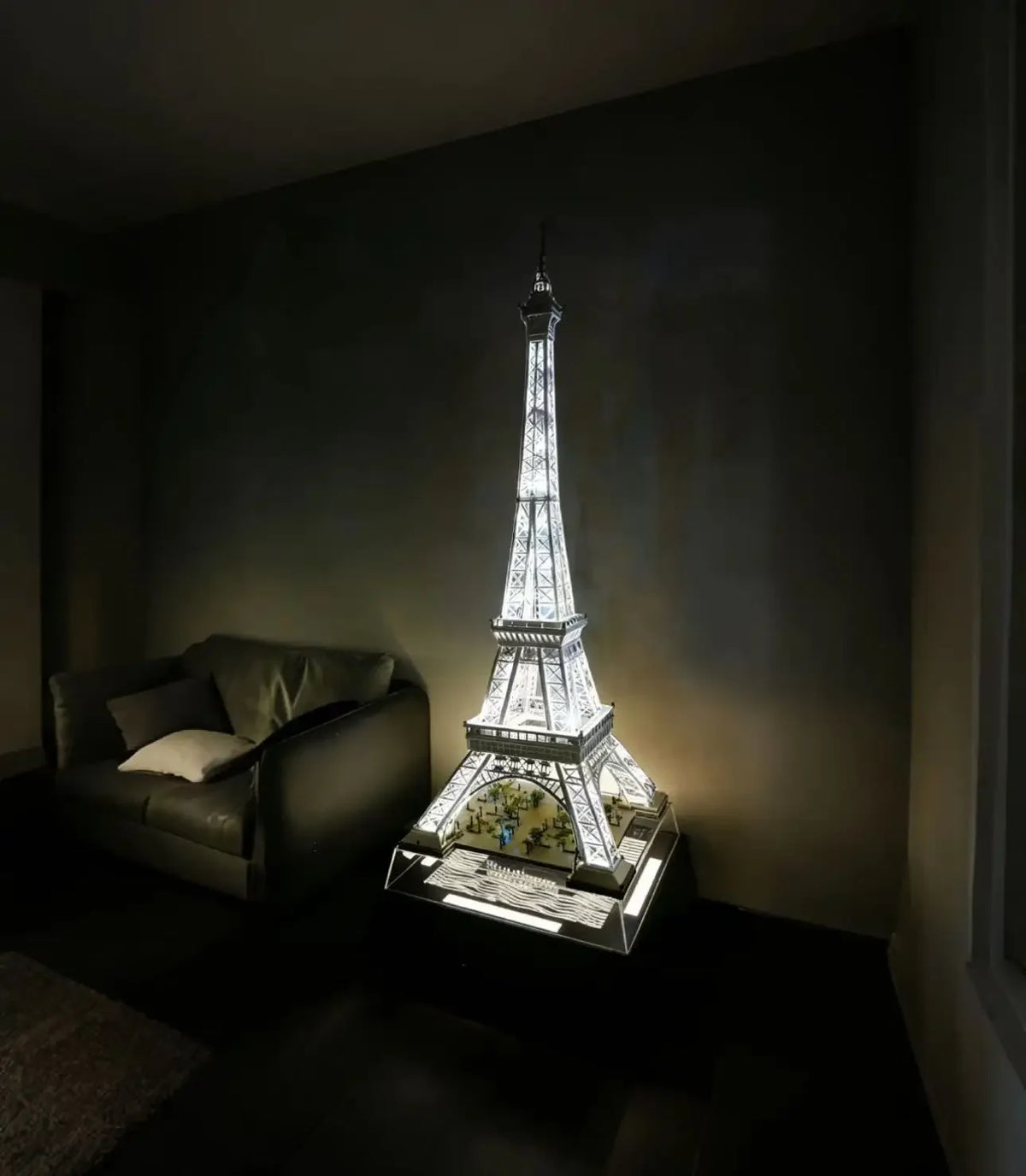 10001 Pcs Large Eiffel Tower Building Blocks Bricks Birthday Christmas Gifts Toy Compatible  10181 In Stock