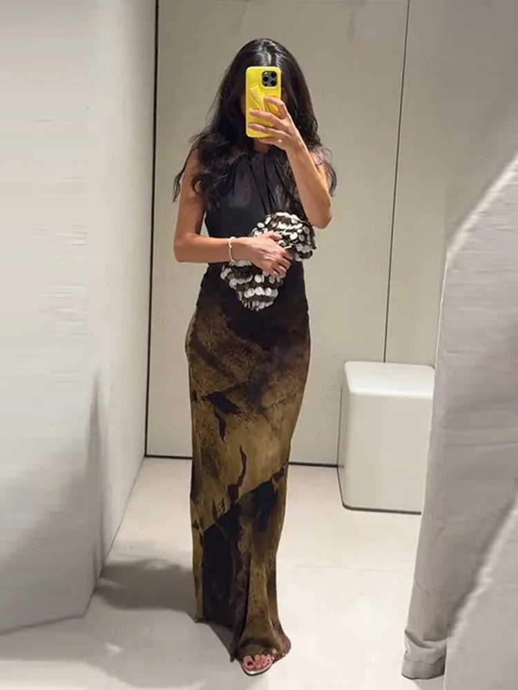 Langes Damen-Maxikleid mit Blumenmuster und V-Ausschnitt