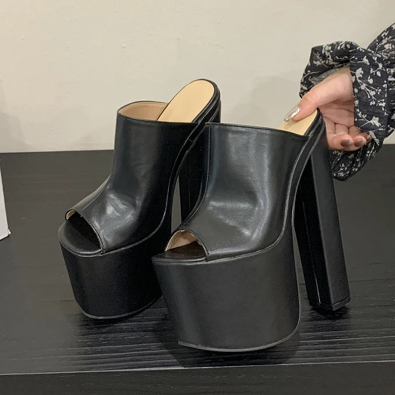 Mules donna Liyke leopardate con plateau e tacco largo