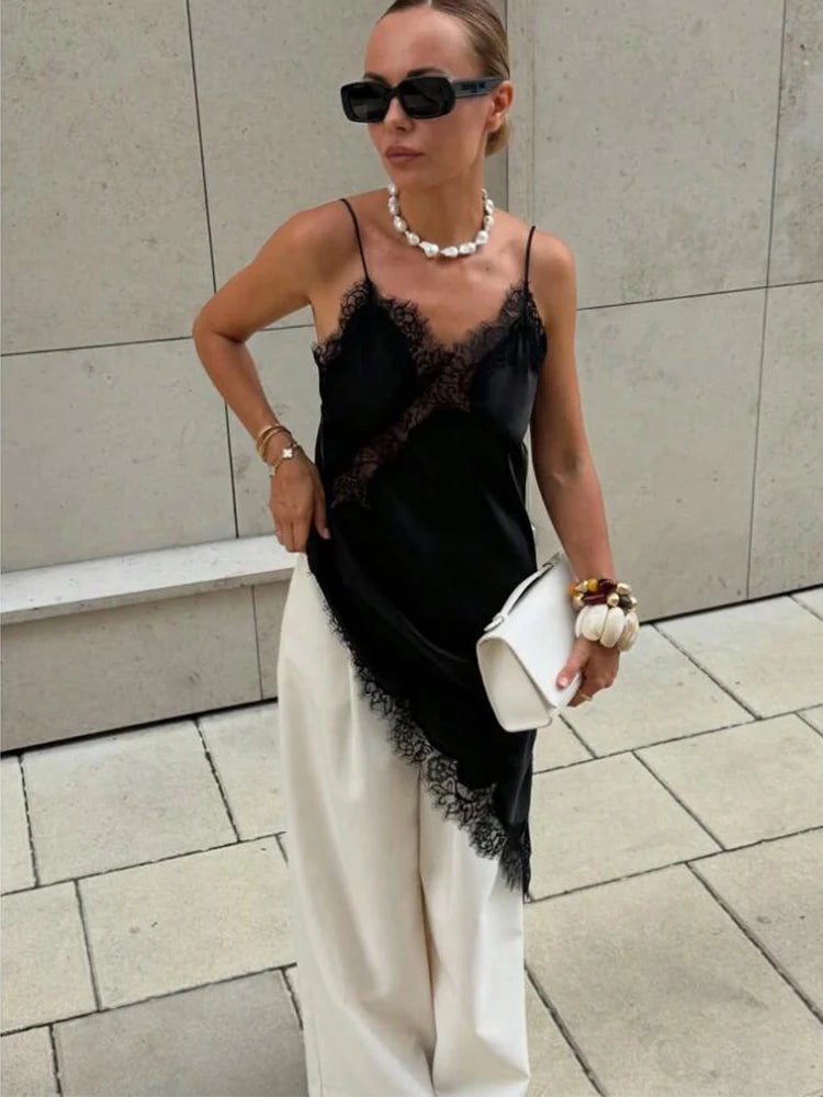 Abito corto in raso da donna con scollo quadrato e lacci