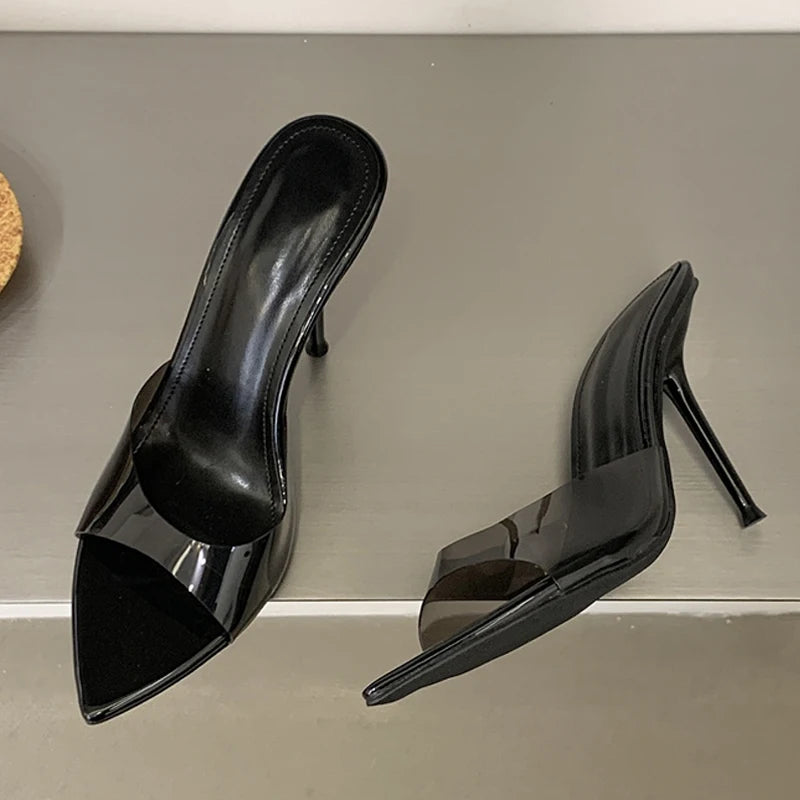 Mules donna Liyke in PVC con fascia liscia e tacco