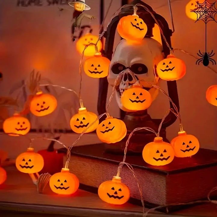 Luci di Halloween con zucche