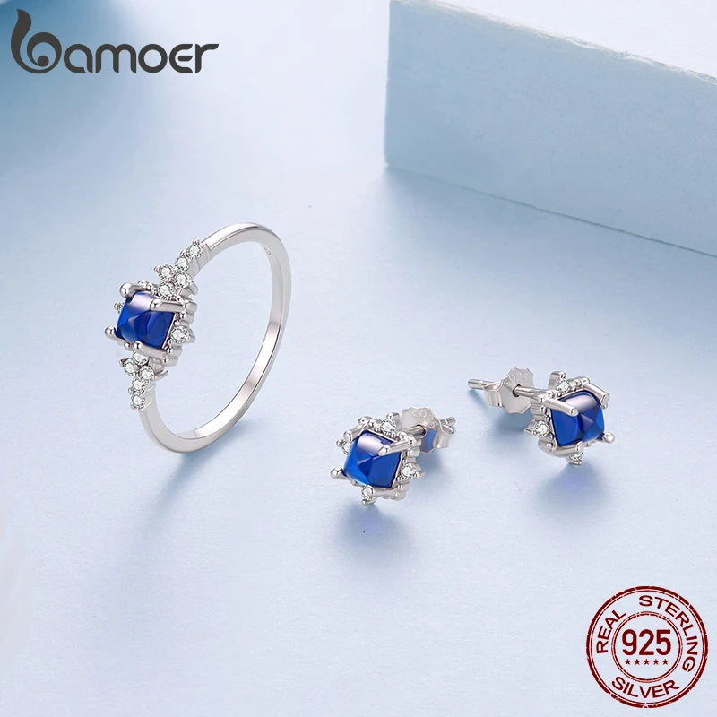 Orecchini a lobo quadrati blu con contorno BSE1312