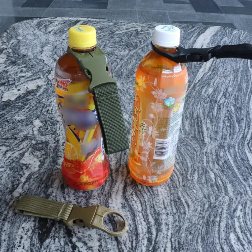 Outdoor-Karabiner Wander-Wasserflaschenhalter Schnalle Radsport-Werkzeugbefestigung Gurtband Rucksack-Aufhänger Haken Camping-Clip Aufhängeschließe