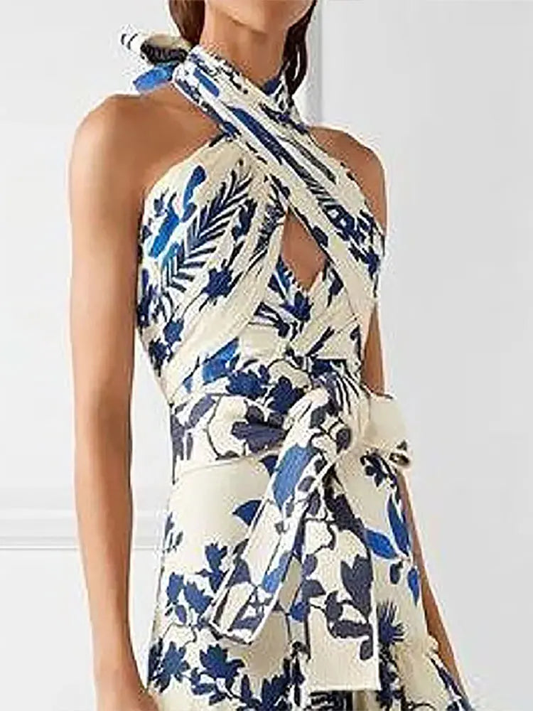 Abito lungo da sera in chiffon stampato con orlo a strati