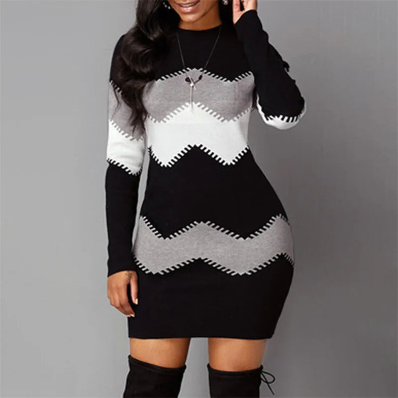 Damen-Strick-Minikleid mit Rollkragen