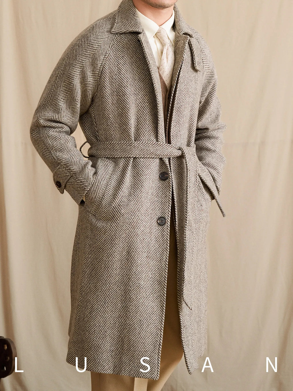 Men's 70% Wool Mid-Length Balmacin Coat Figure-Hugging Herringbone Design for Elegant Fashion