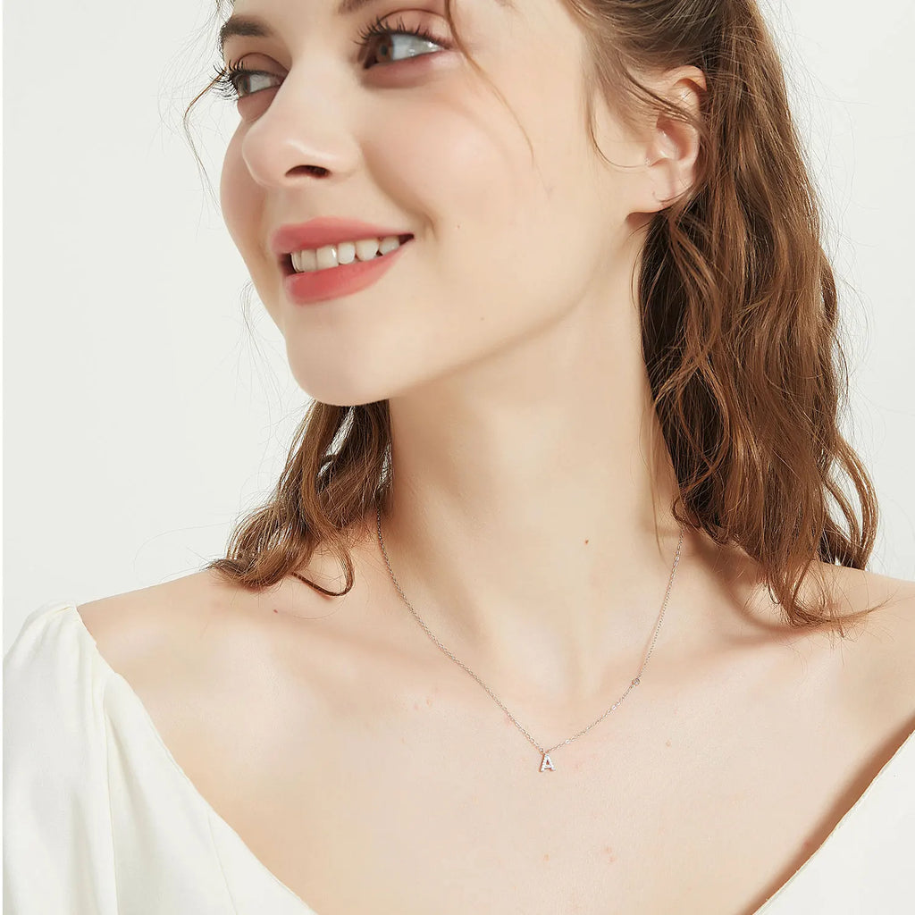 ANDYWEN Collier monogramme en argent sterling 925 plaqué or, petit pendentif avec zirconium cubique, 26 lettres de A à Z, initiale M, bijou pour femme
