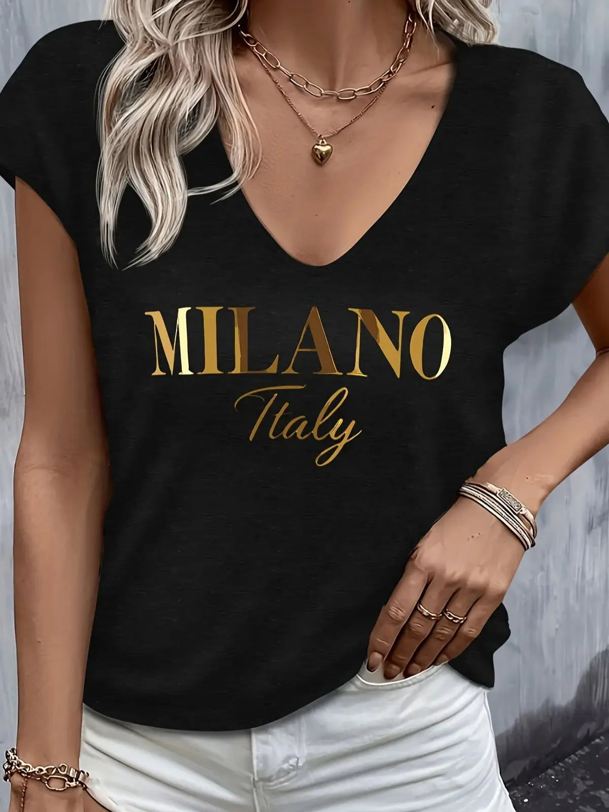 T-shirt da donna con scollo a V e maniche corte