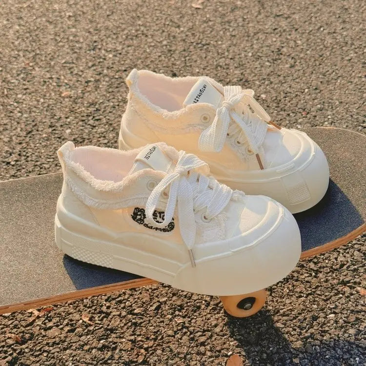 Nouvelles baskets respirantes pour femmes printemps, chaussures mignonnes à graffiti roses, baskets à talon épais, chaussures de sport décontractées plateforme Y2K Lolita