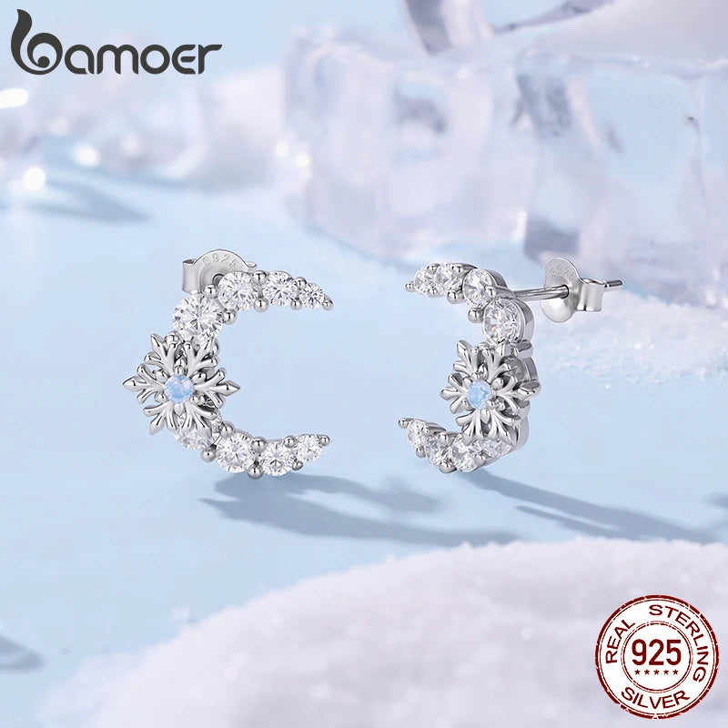 Snowflake stud earrings