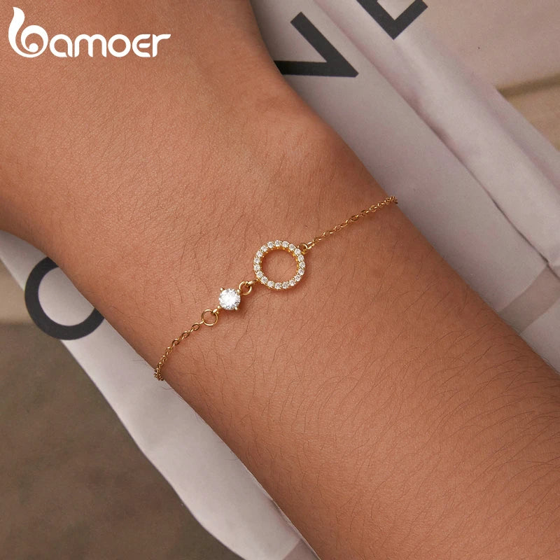 Bracciale dal design essenziale