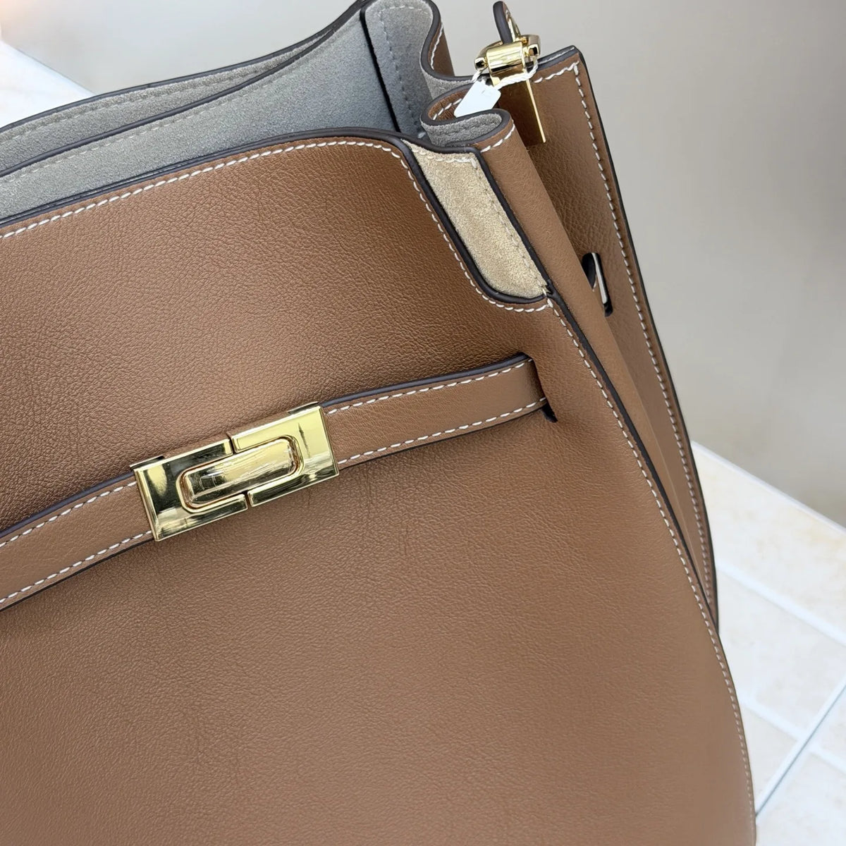 2026 New Fashion Women Bags Luxury Brand Genuine Leather Shoulder Bags Ins Hot Cowhide Leather Bucket Bags Top Quality Handbags