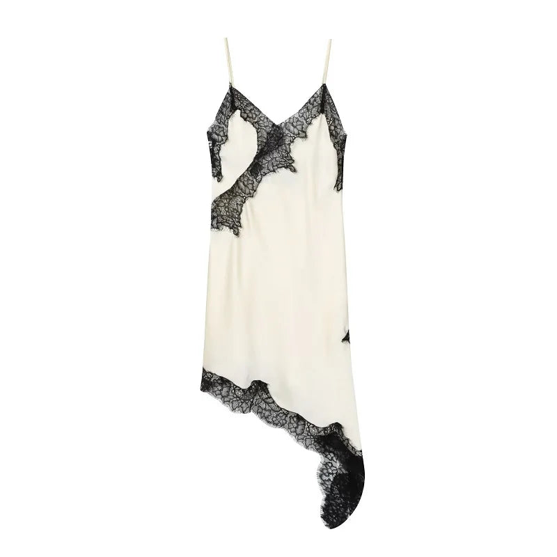 Abito corto da donna con spalline sottili e scollo a V