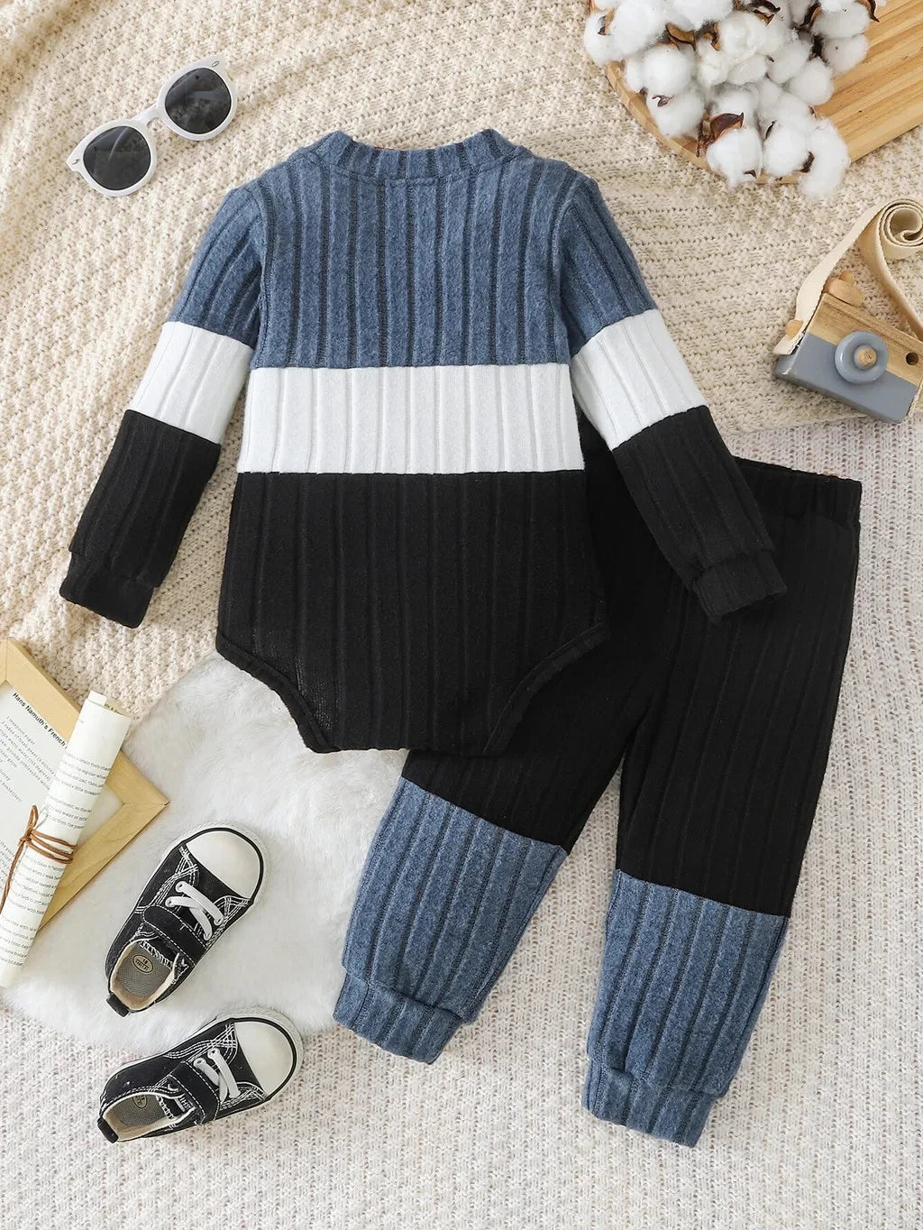 0–2 Jahre Baby-Herbstset für Jungen, Color-Blocking-Design, gestreiftes Strickoberteil mit langen Ärmeln und Hose mit Einsätzen, 2-teiliges Set, lässige Babykleidung