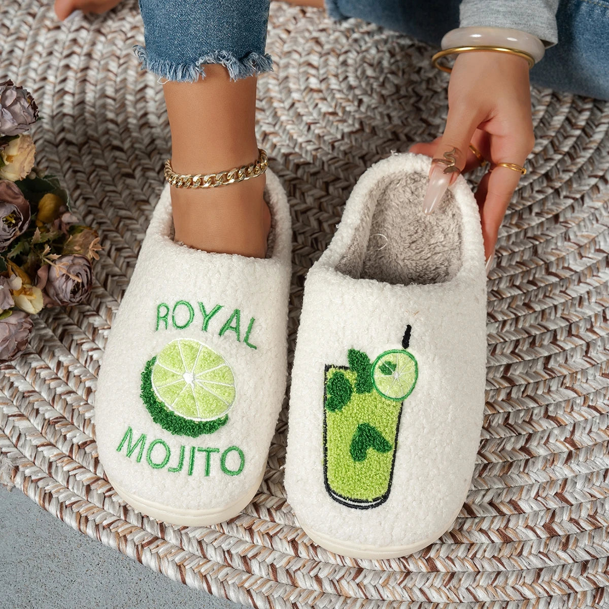 Chaussons d’intérieur pour femme, motif Royal Mojito, confortables et chauds, pour enterrement de vie de jeune fille, chaussons duveteux pour la maison, cadeau d’hiver pour maman et fille