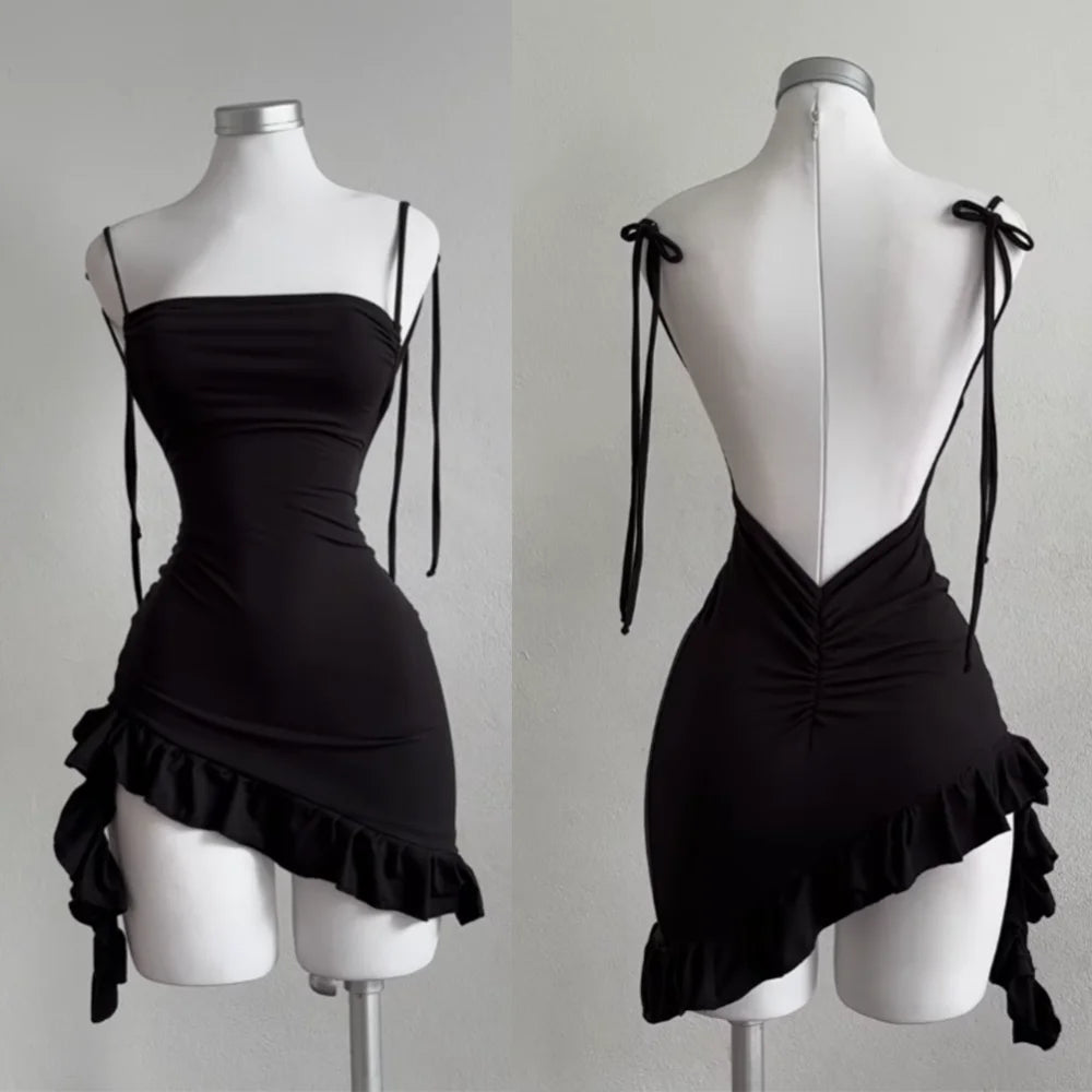 Mini abito nero da donna a linea A senza maniche