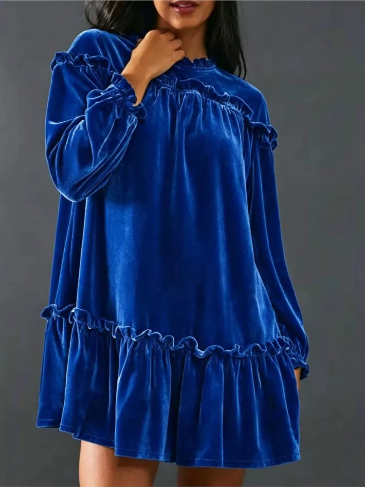 Mini abito donna con scollo rotondo e dettagli arricciati — immagine 1