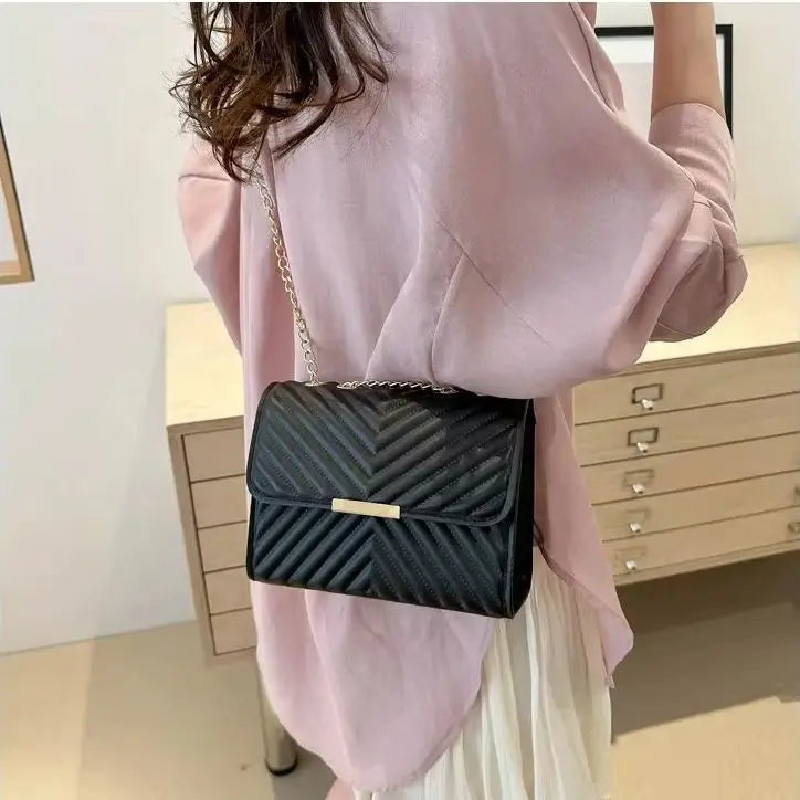 2026 New Model Women's Crossbody Bag V-Shaped Quilted Chain Small Square Bag for Women, Light Luxury Texture Shoulder Crossbody Bag, Versatile Small Bag for Work and Dates, Perfect Gift Recommendation for Girls