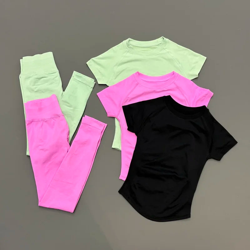 Yoga set for women, 2-piece, top and leggings