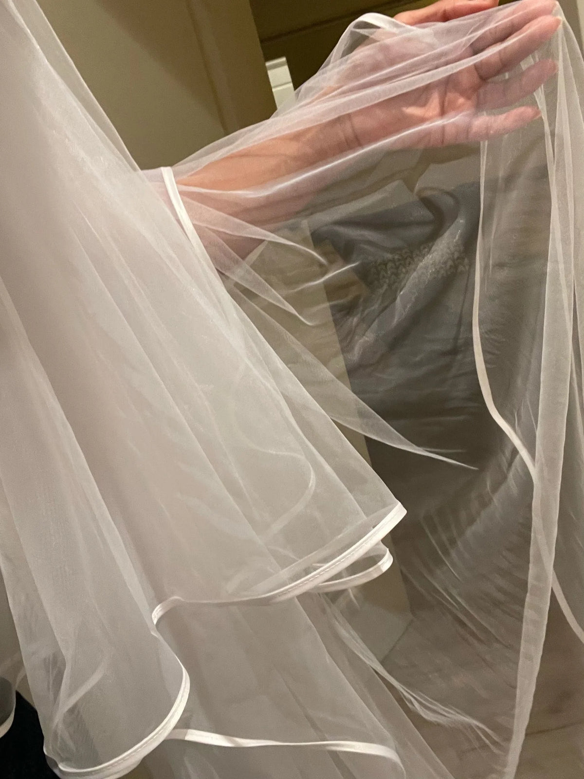 Kathedralen-Brautschleier aus Polyester, 300 cm