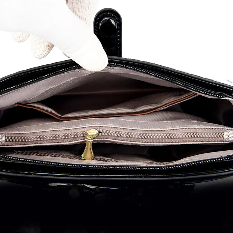 2026 Women Patent Leather Shoulder Bags Luxury Designer Large Capacity Crocodile Stripe Crossbody Bag High Quality Messenger Bag