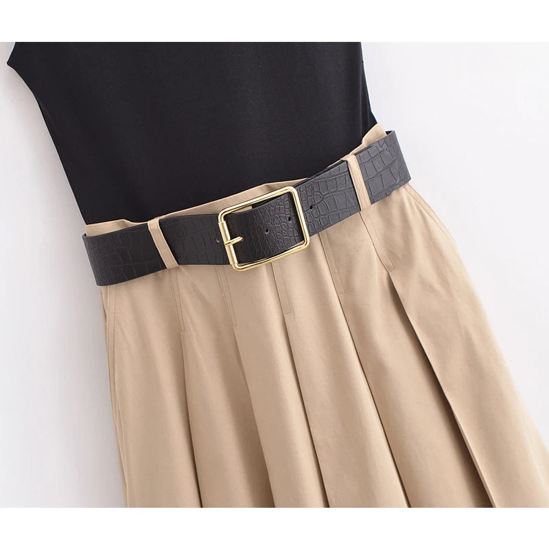 Sleeveless pleated midi dress