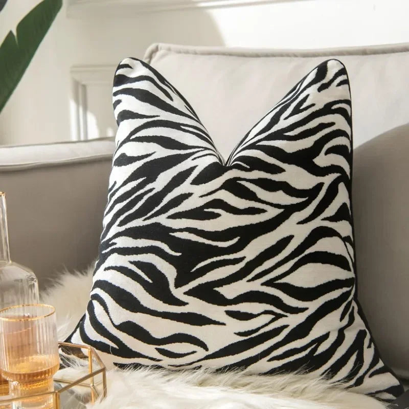 Luxury Tiger Pattern Cushion Cover Design High-end Leopard Flocked Velvet Pillow Cover Decorative Pillowcase for Living Room