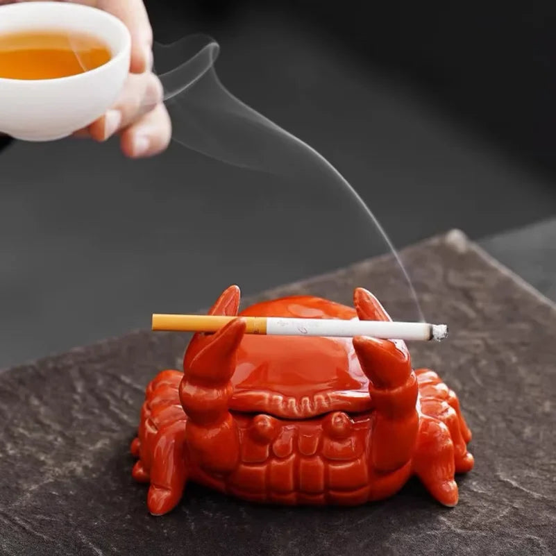 Cenicero de cerámica pequeño con forma de cangrejo, mascota de té, para oficina, hogar y sala de estar, con tapa para recoger las cenizas, decoración de escritorio, regalo