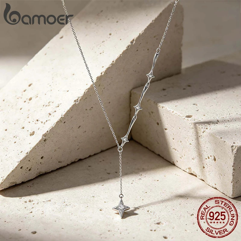 Collana con pendente a stella cadente