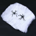 Dekorative Halloween-Spinnweben mit Spinnen