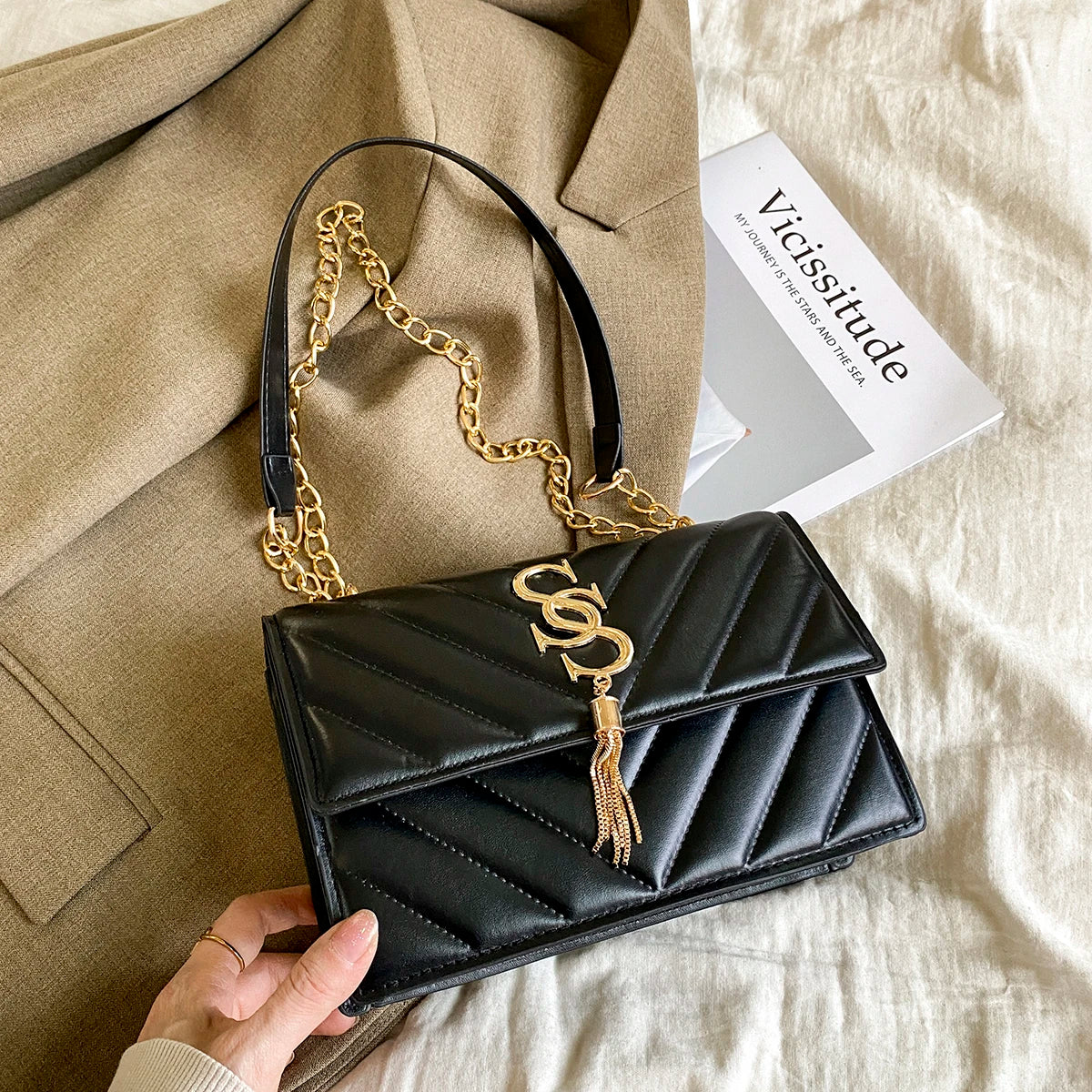Luxury Women's Quilted Leather Shoulder Bag Designer Chain Crossbody Bag Elegant Flap Purse with Gold Tone SS Logo & Tassel