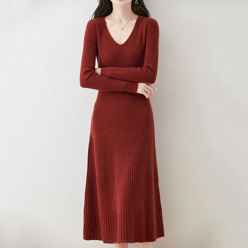 Abito lungo in maglia da donna svasato