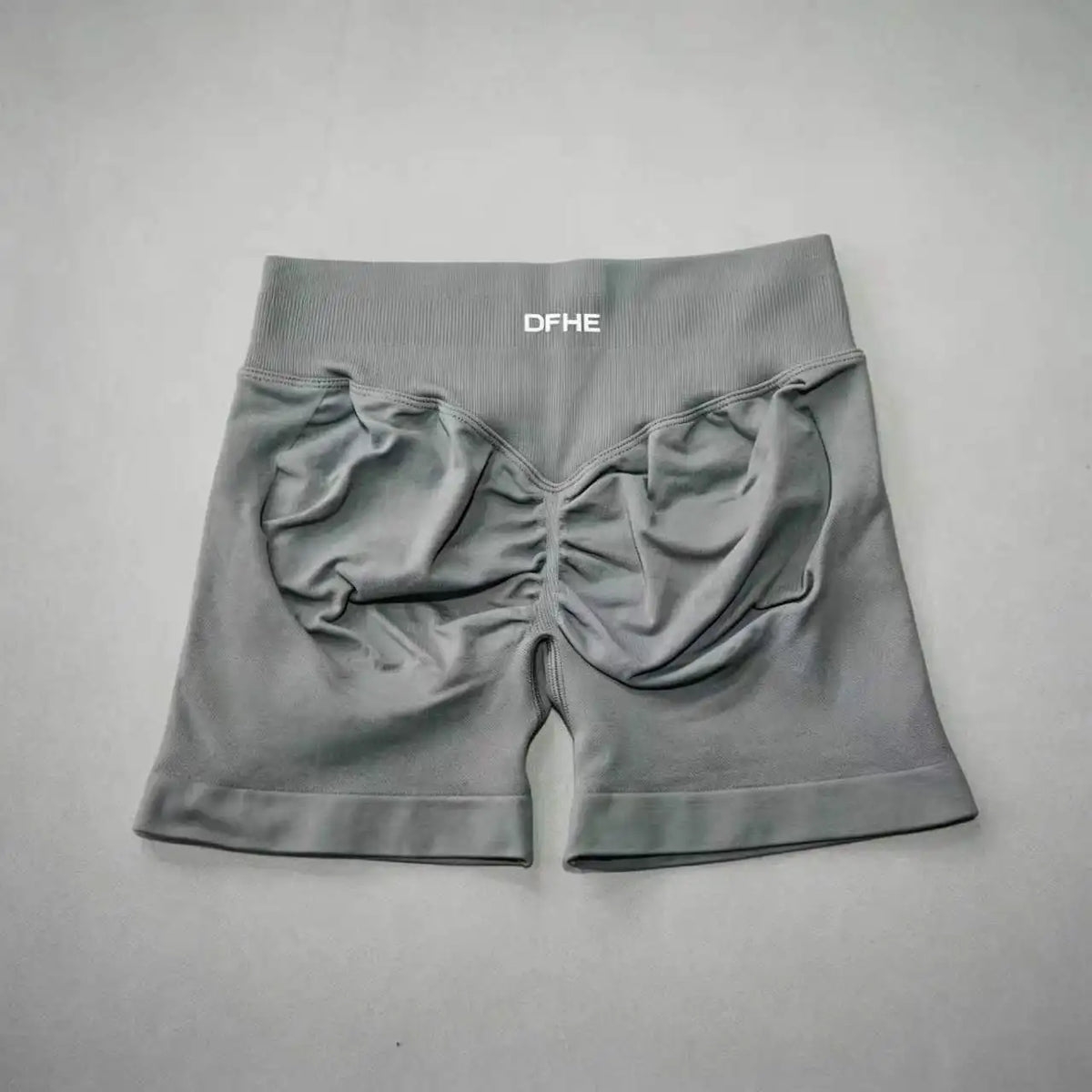 Pantaloncini yoga donna in nylon a vita alta