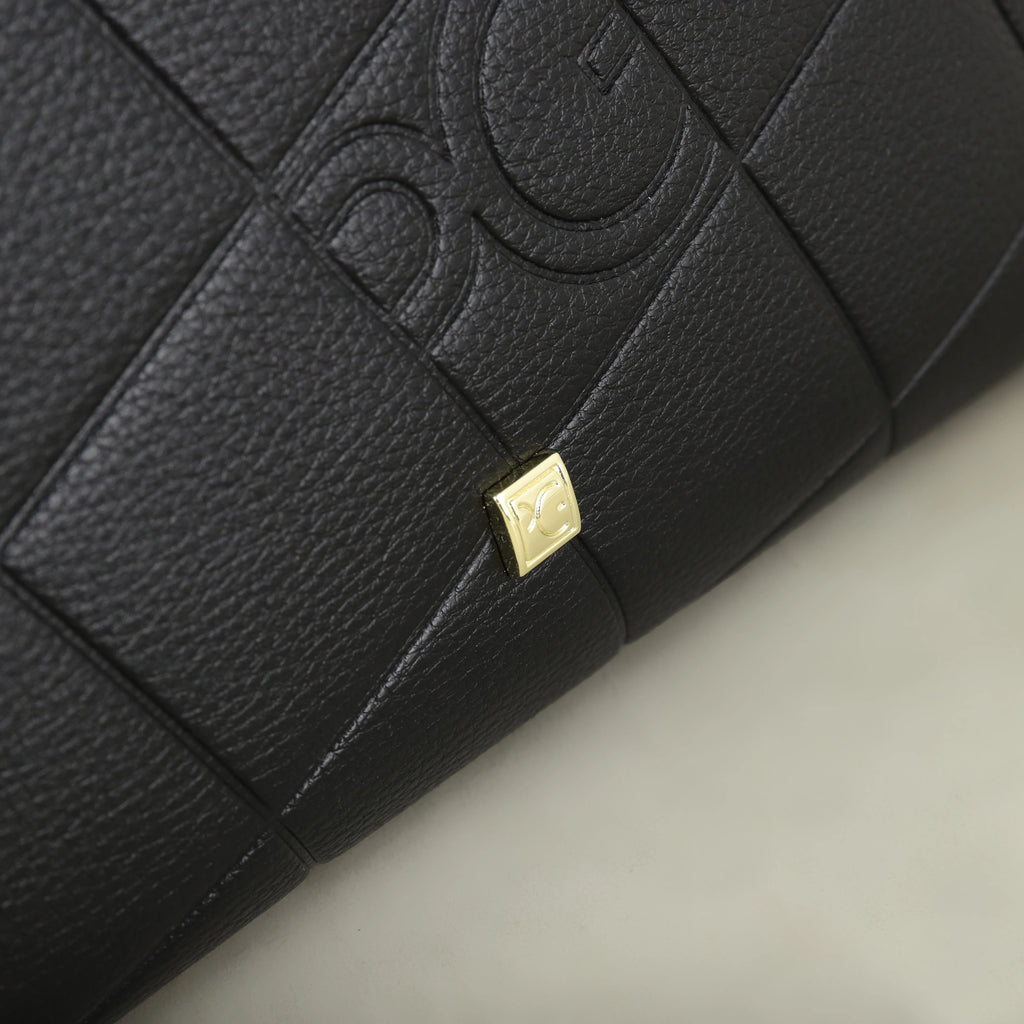 PG 2026 Women's Classic European Style Shoulder Bag Luxury Niche Design New Fashion Nice Lady Casual Crossbody Bag Clearance Sale