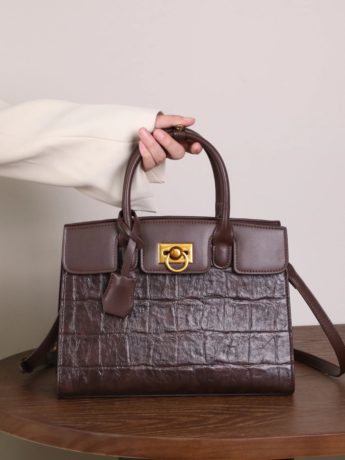Fall/Winter 2026 New Luxury Ladies Handbag Temperament Patent Leather Leopard Spice Bag Advanced Texture Matte Tote Bag Commuter